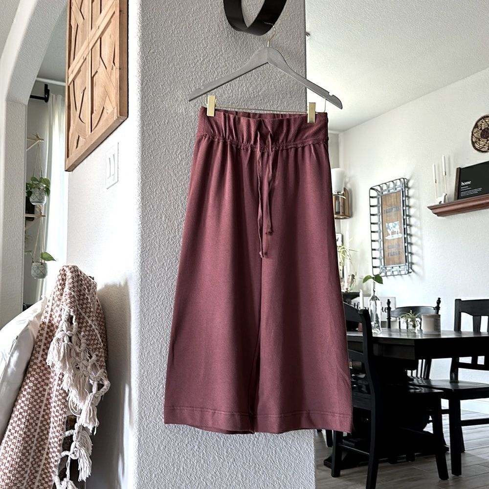 NWOT Free People Beach Essential Gaucho Pants Brown Mid Rise Cropped Wide Leg S - Picture 4 of 8
